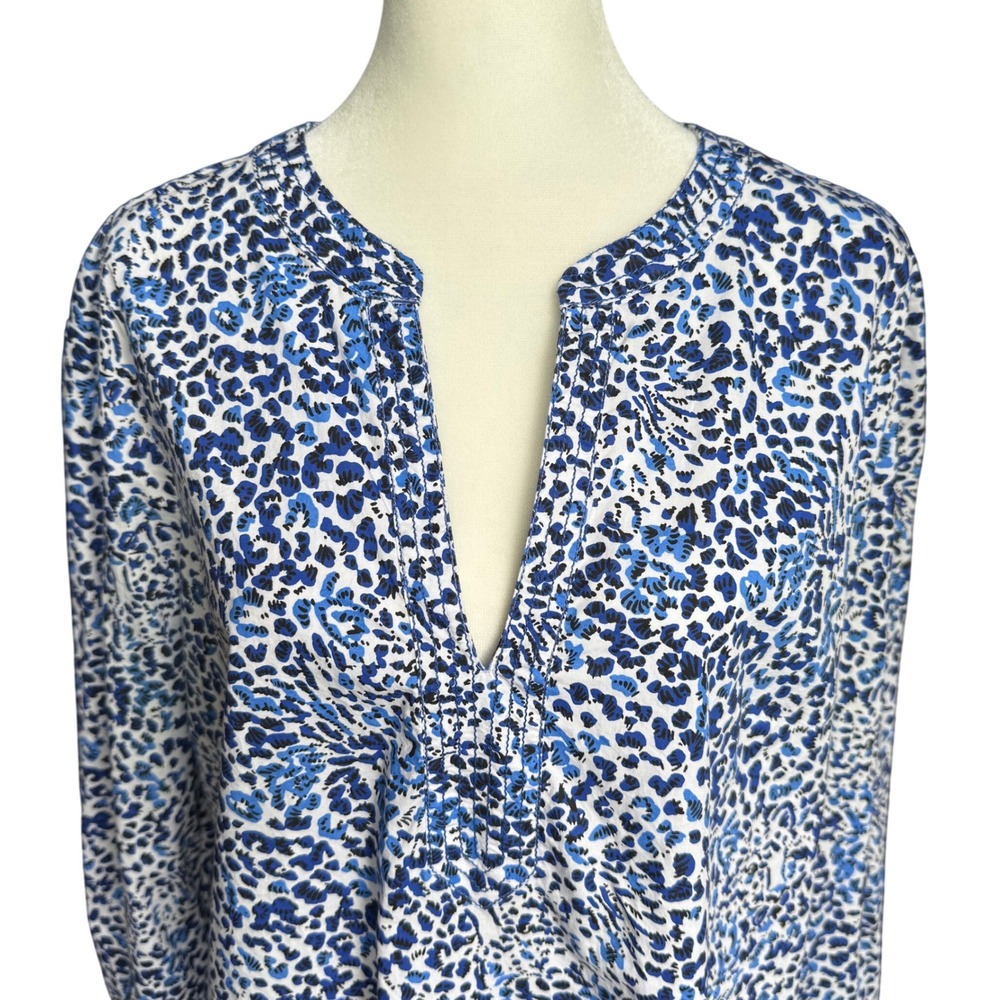 Lilly Pulitzer "Coulter" Tunic Sz L Blue Leopard Print V Neck Ruffle Cuffs - Picture 4 of 16